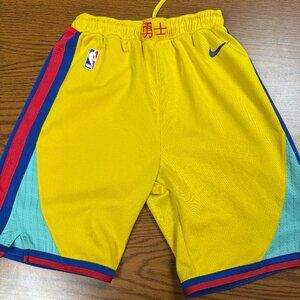 Nike: Golden State Warriors: Basketball Shorts: Kids 10-12